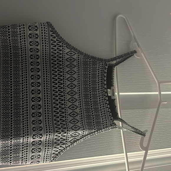 Short dress - Picture 3 of 4